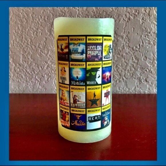 Broadway Musical Theater Flameless Candle w Timer - Picture 1 of 4